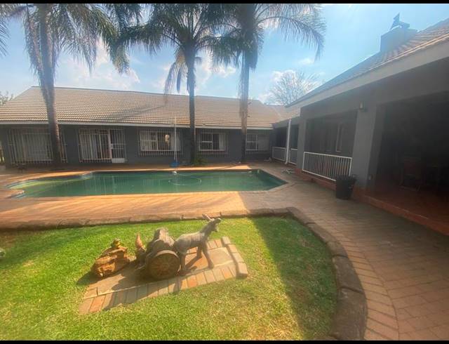4 BEDROOM HOUSE FOR SALE IN KANONKOP